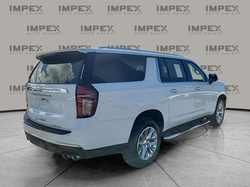 2023 Chevrolet Suburban Premier
