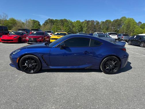 Trueno Blue 2025 Toyota GR86 Premium