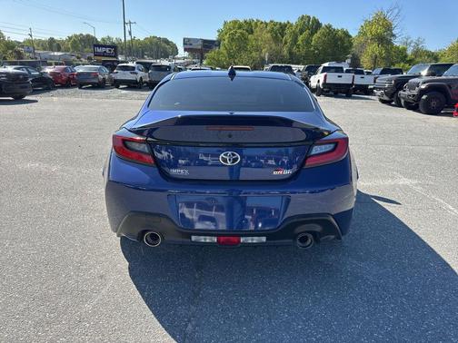 Trueno Blue 2025 Toyota GR86 Premium