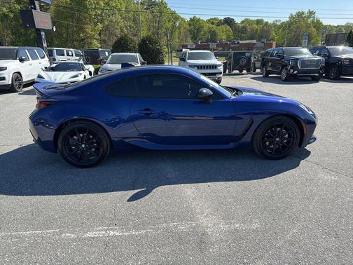 Trueno Blue 2025 Toyota GR86 Premium