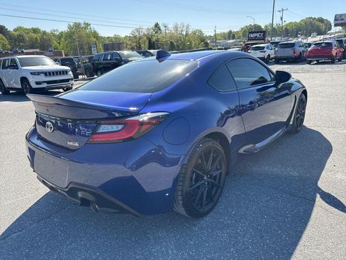 Trueno Blue 2025 Toyota GR86 Premium