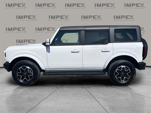 2023 Ford Bronco Outer Banks