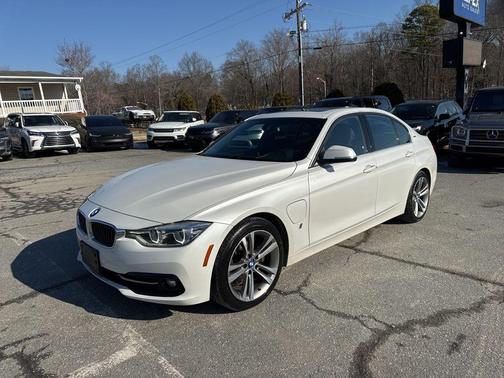 2018 BMW 330e iPerformance