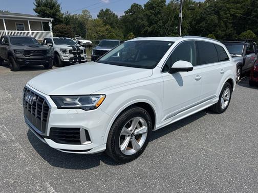 2022 Audi Q7 55 Premium
