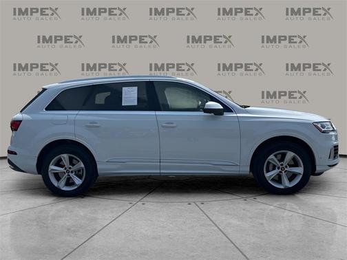 2022 Audi Q7 55 Premium