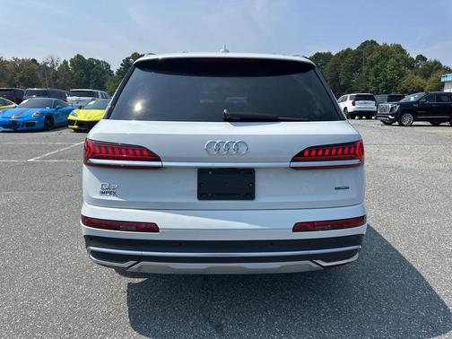 2022 Audi Q7 55 Premium