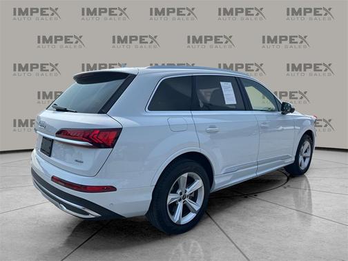 2022 Audi Q7 55 Premium
