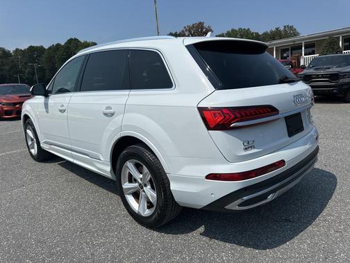 2022 Audi Q7 55 Premium