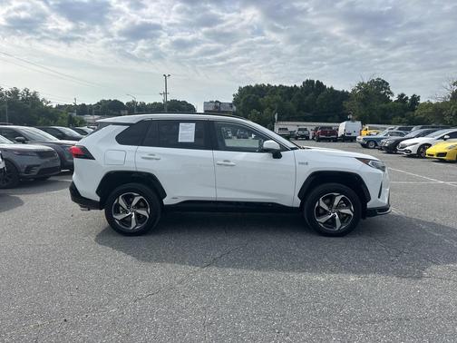 2021 Toyota RAV4 Prime SE