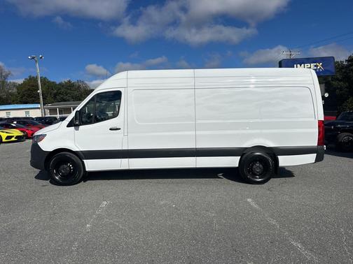 2025 Mercedes-Benz Sprinter 2500 High Roof