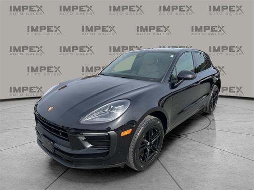 2022 Porsche Macan Base