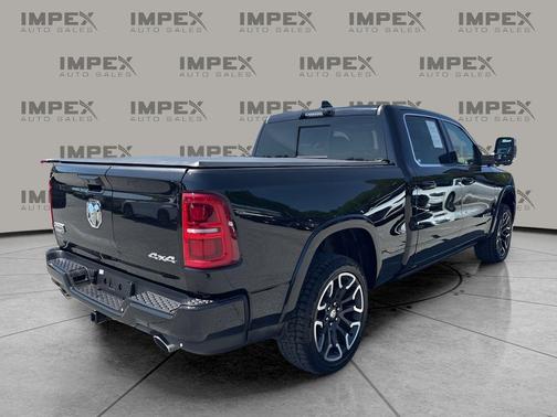 Diamond Black Crystal Pearlcoat 2025 RAM 1500 Longhorn