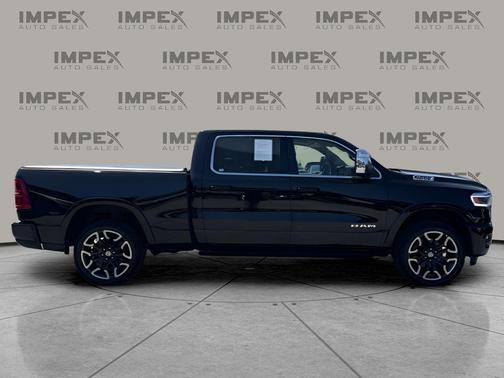Diamond Black Crystal Pearlcoat 2025 RAM 1500 Longhorn
