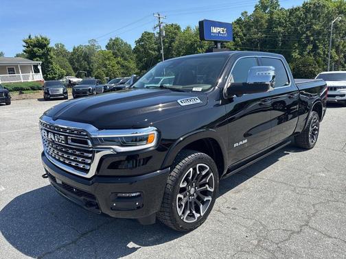 Diamond Black Crystal Pearlcoat 2025 RAM 1500 Longhorn