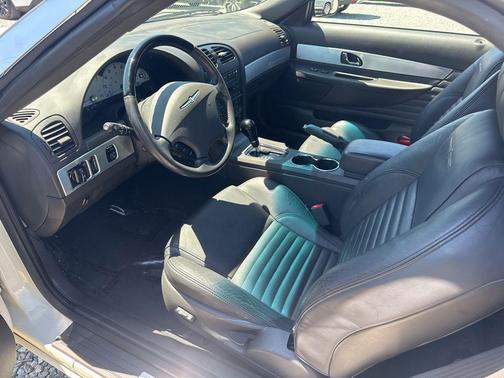 Whisper White 2002 Ford Thunderbird Base