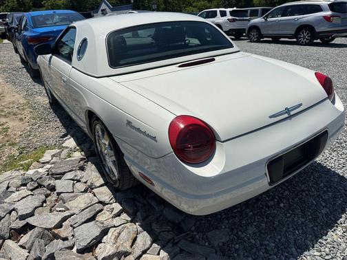 Whisper White 2002 Ford Thunderbird Base
