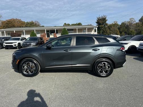 2024 Kia Sportage LX