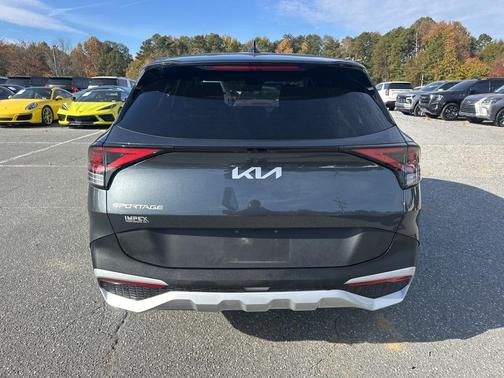 2024 Kia Sportage LX