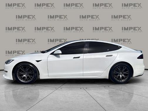 Pearl White Multi-Coat 2023 Tesla Model S Base