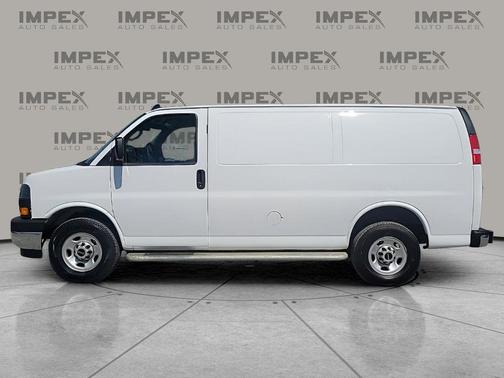 2023 GMC Savana 2500 Work Van
