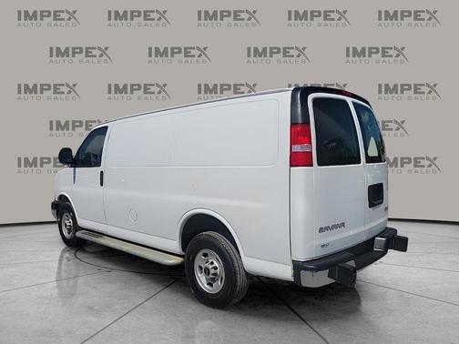 2023 GMC Savana 2500 Work Van