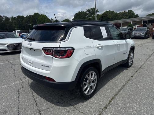 Bright White Clearcoat 2025 Jeep Compass Limited