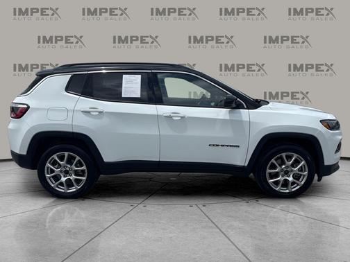 Bright White Clearcoat 2025 Jeep Compass Limited