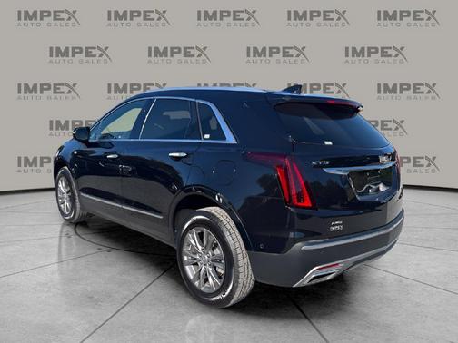Stellar Black Metallic 2021 Cadillac XT5 Premium Luxury