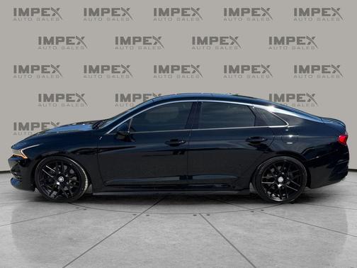 Ebony Black 2024 Kia K5 GT