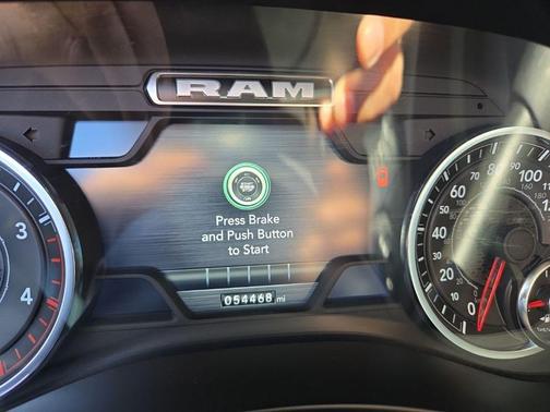 2024 RAM 2500 Laramie Crew Cab 4x4 6'4' Box