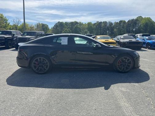 2023 Tesla Model S Plaid