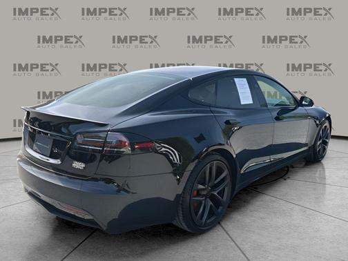 Solid Black 2023 Tesla Model S Plaid