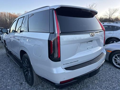 2021 Cadillac Escalade Sport