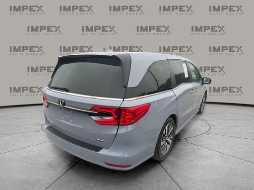 Sonic Gray Pearl 2023 Honda Odyssey Touring