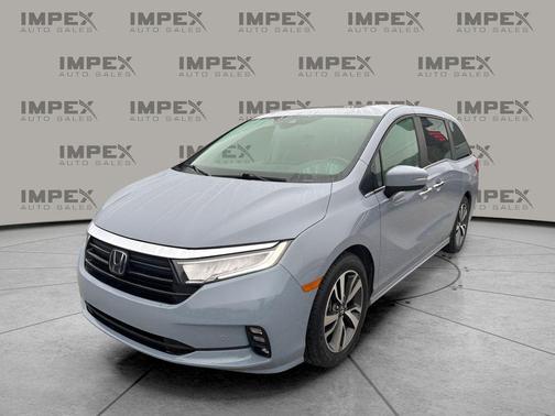 Sonic Gray Pearl 2023 Honda Odyssey Touring