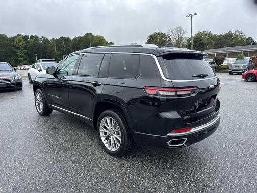 2023 Jeep Grand Cherokee L Summit