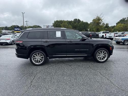 2023 Jeep Grand Cherokee L Summit