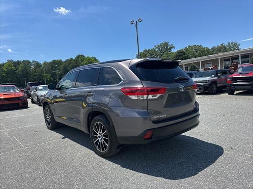 2018 Toyota Highlander SE