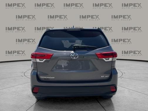 2018 Toyota Highlander SE