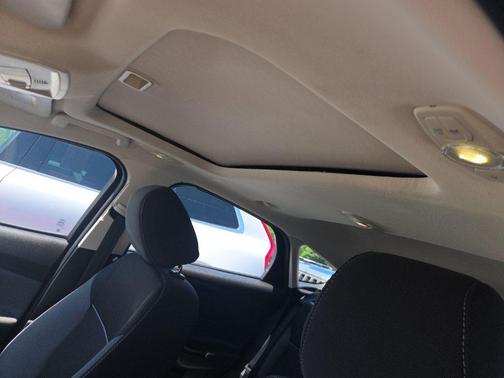 RUBY RED 2013 Ford Focus SE