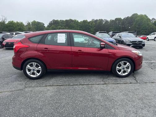 RUBY RED 2013 Ford Focus SE