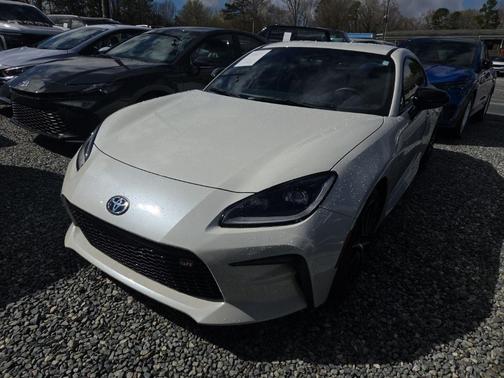 2025 Toyota GR86 Base