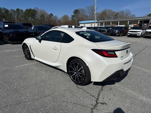 2025 Toyota GR86 Base