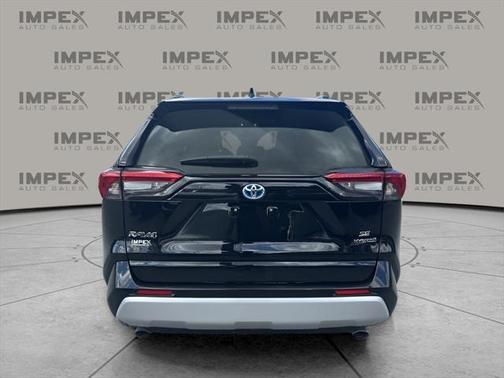 2022 Toyota RAV4 Hybrid SE