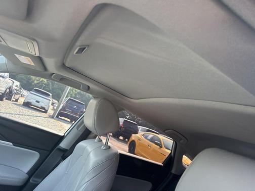 Platinum White Pearl 2024 Acura Integra Base