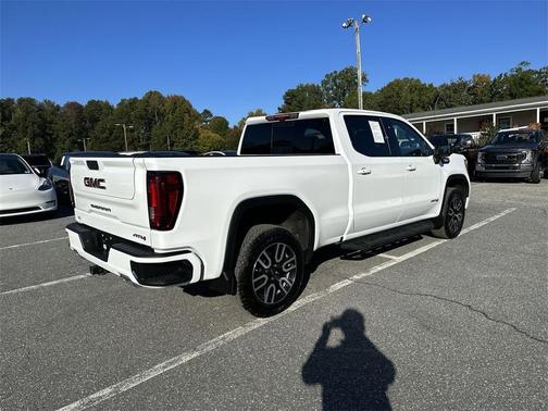 Photo 5 of 41 of 2021 GMC Sierra 1500 AT4