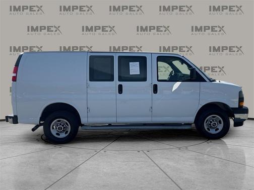 2023 GMC Savana 2500 Work Van