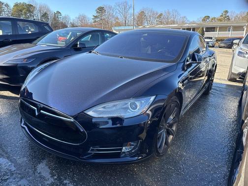 2015 Tesla Model S 