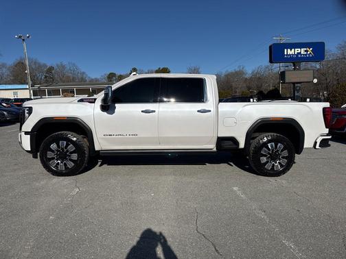 2024 GMC Sierra 2500 Denali