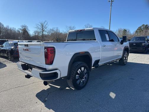 2024 GMC Sierra 2500 Denali